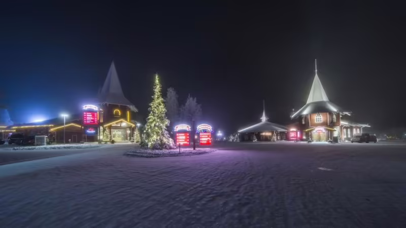 SANTA CLAUS HOLIDAY VILLAGE APT