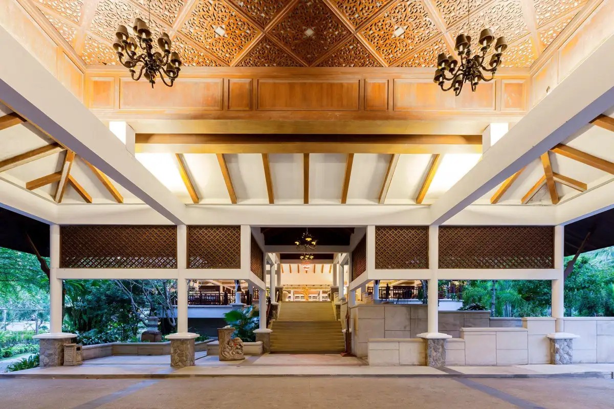 THAVORN BEACH VILLAGE & SPA