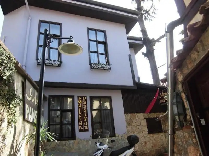 SULTAN PENSION