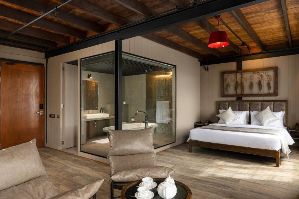 NEWBURGH ELLA THE TEA FACTORY RESORT