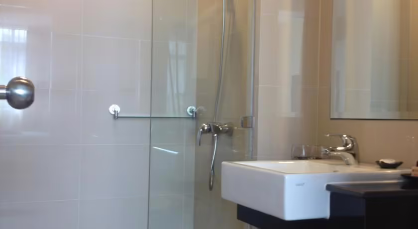 DEMETER RESIDENCES SUITES