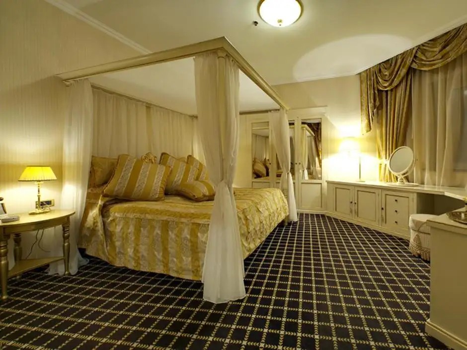 GRAND HOTEL YEREVAN (EX. ROYAL TULIP GRAND HOTEL)