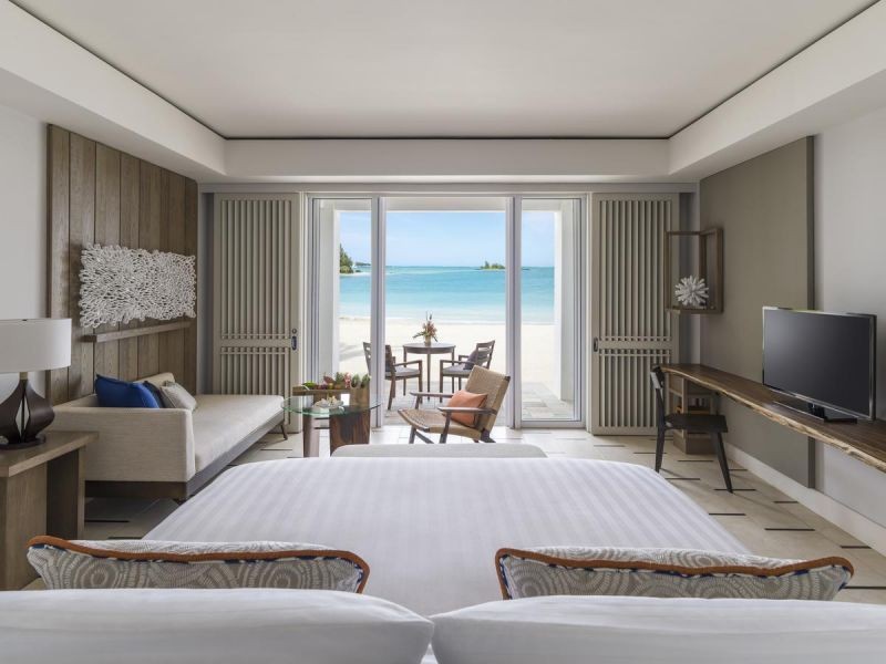 hibiscus signature beachfront suite