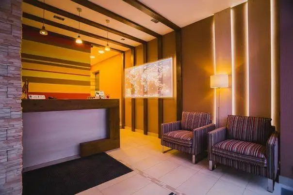 ROOMS & BREAKFAST