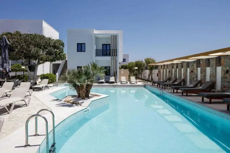 GOLDEN BAY HOTEL & BUNGALOWS