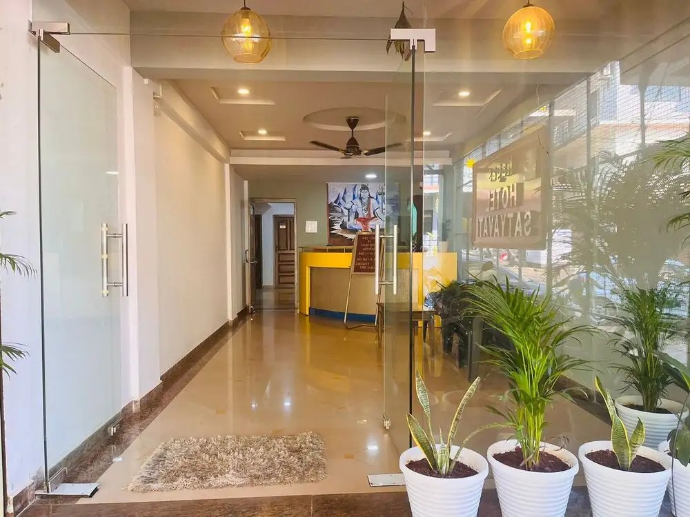 NAGAS HOTEL SATYAVATI
