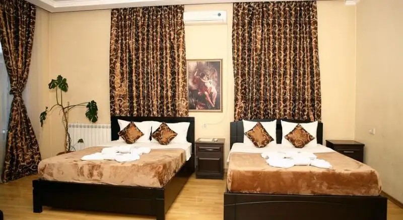 MAJESTIC HOTEL
