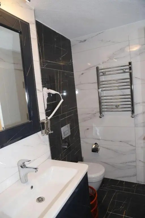 GRAND KAVI HOTEL