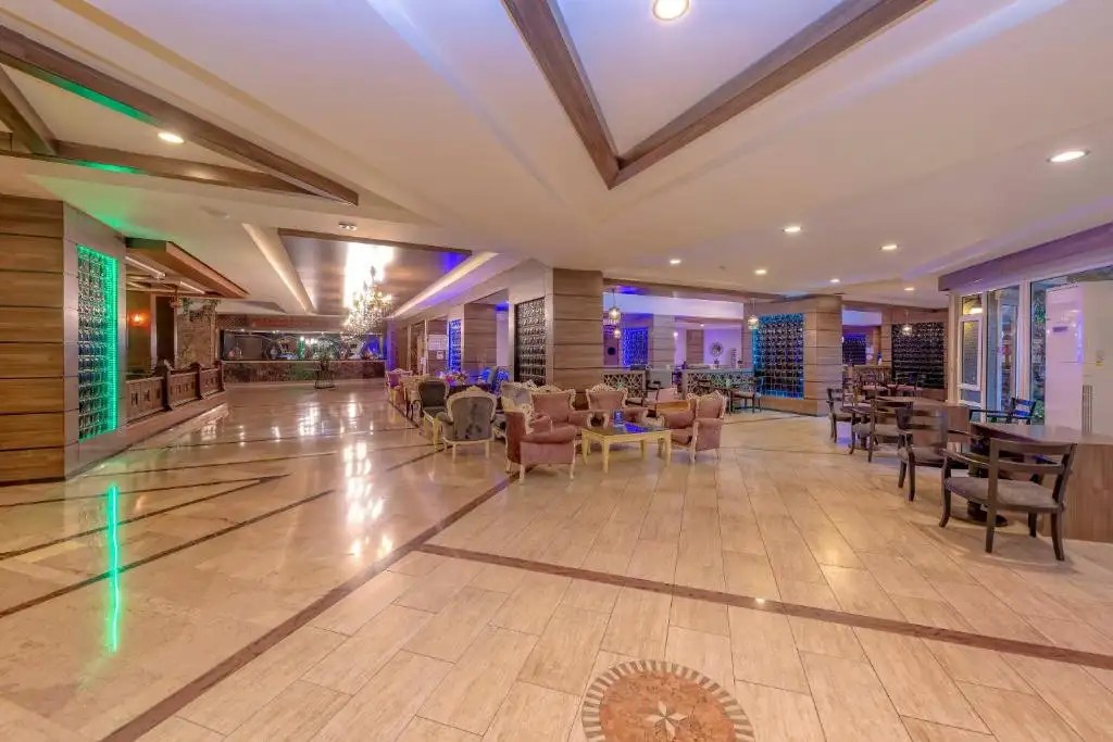 ARMAS KAPLAN PARADISE (EX. KAPLAN PARADISE, JEANS CLUB KAPLAN)