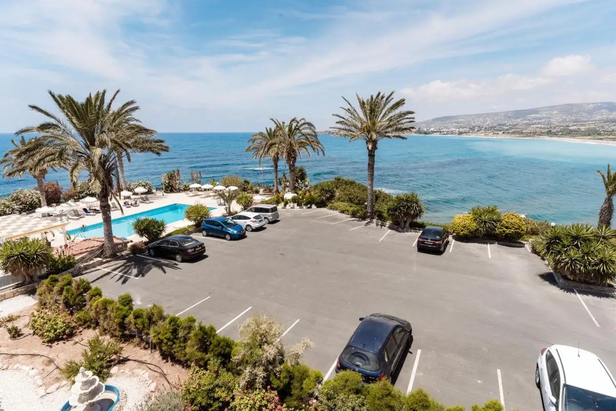 VRACHIA BEACH HOTEL & SUITES - ADULTS ONLY 16+