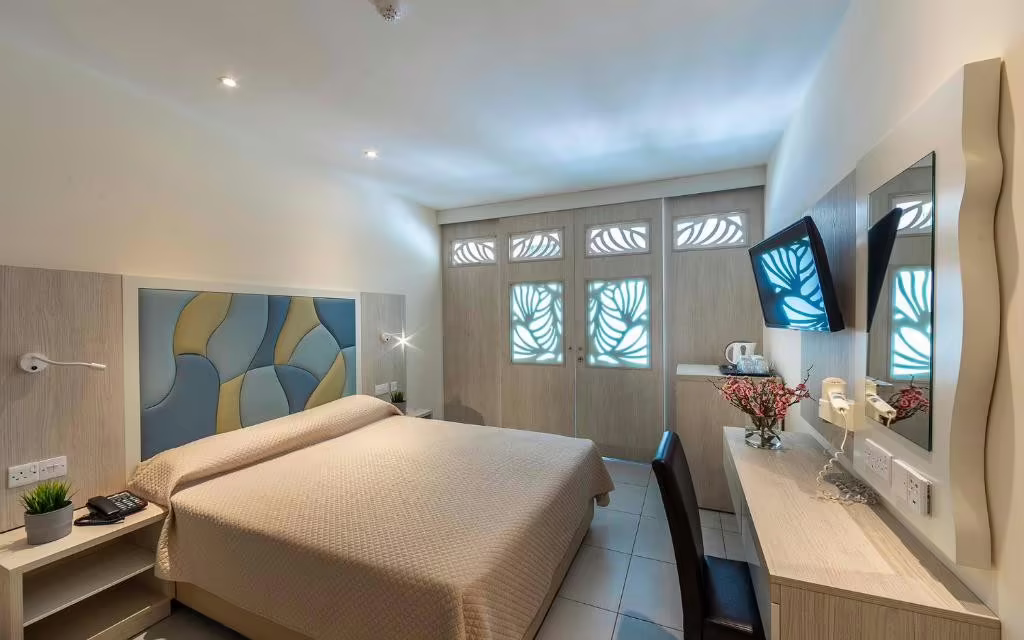 TOFINIS HOTEL