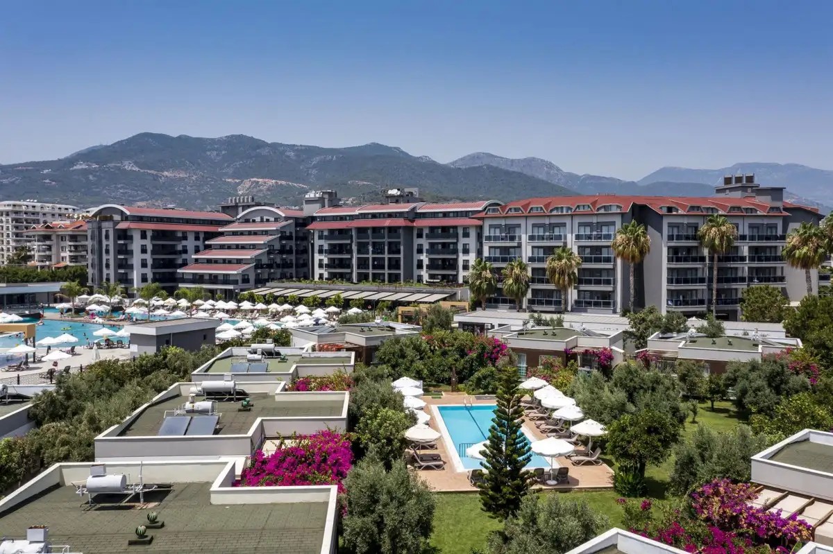 GREEN GARDEN RESORT HOTEL