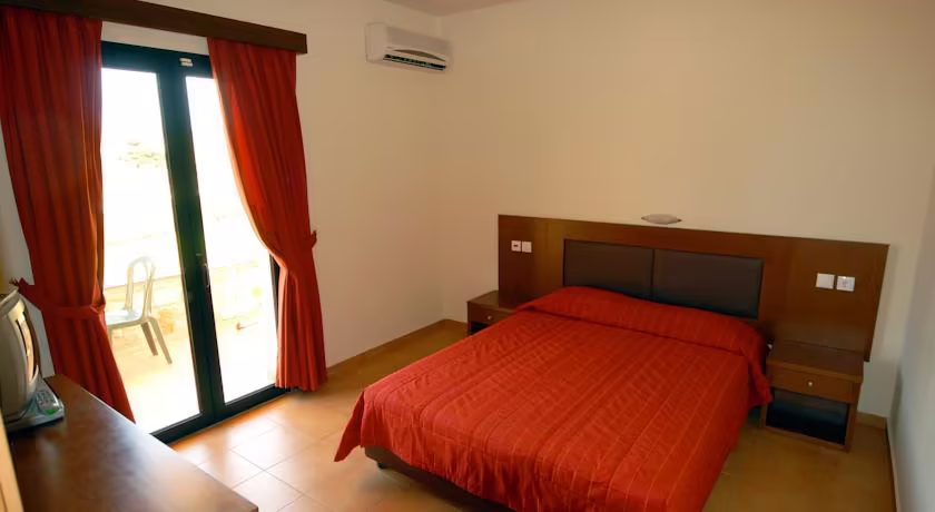 DIA APARTMENTS