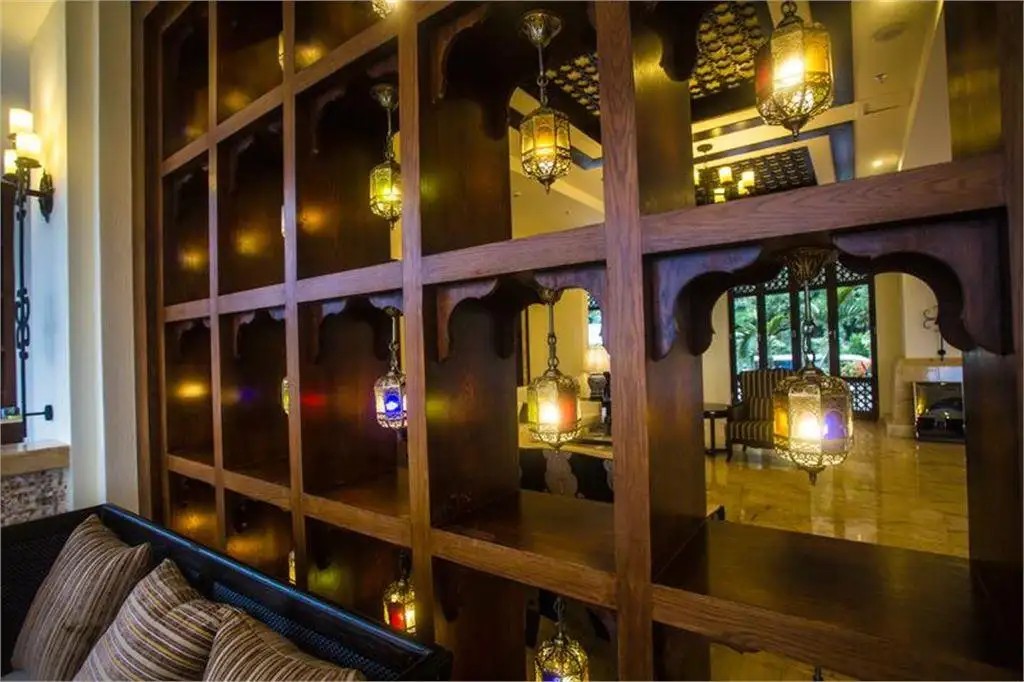 SANYA YUHUAYUAN SEAVIEW HOTEL