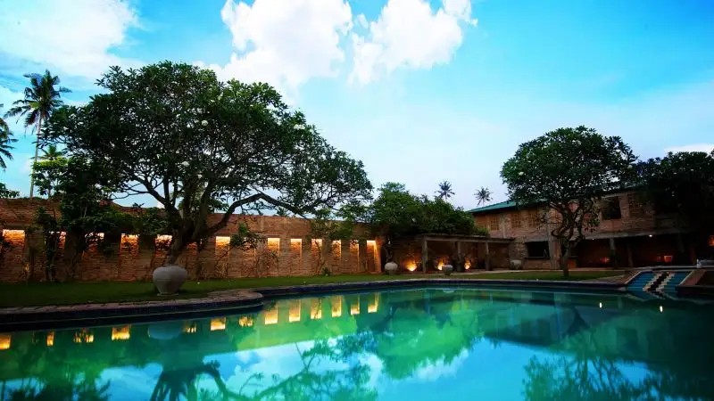 THE LONG BEACH RESORT