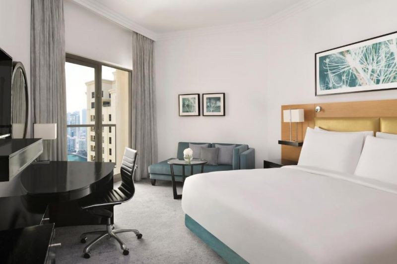 superior with balcony