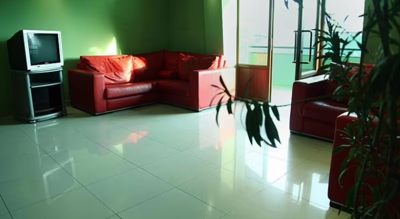 ROOMER