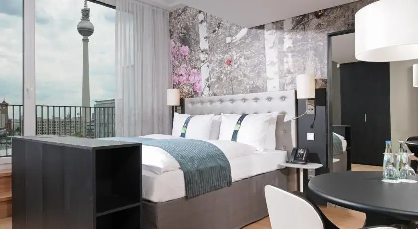 HOLIDAY INN BERLIN - CENTRE ALEXANDERPLATZ