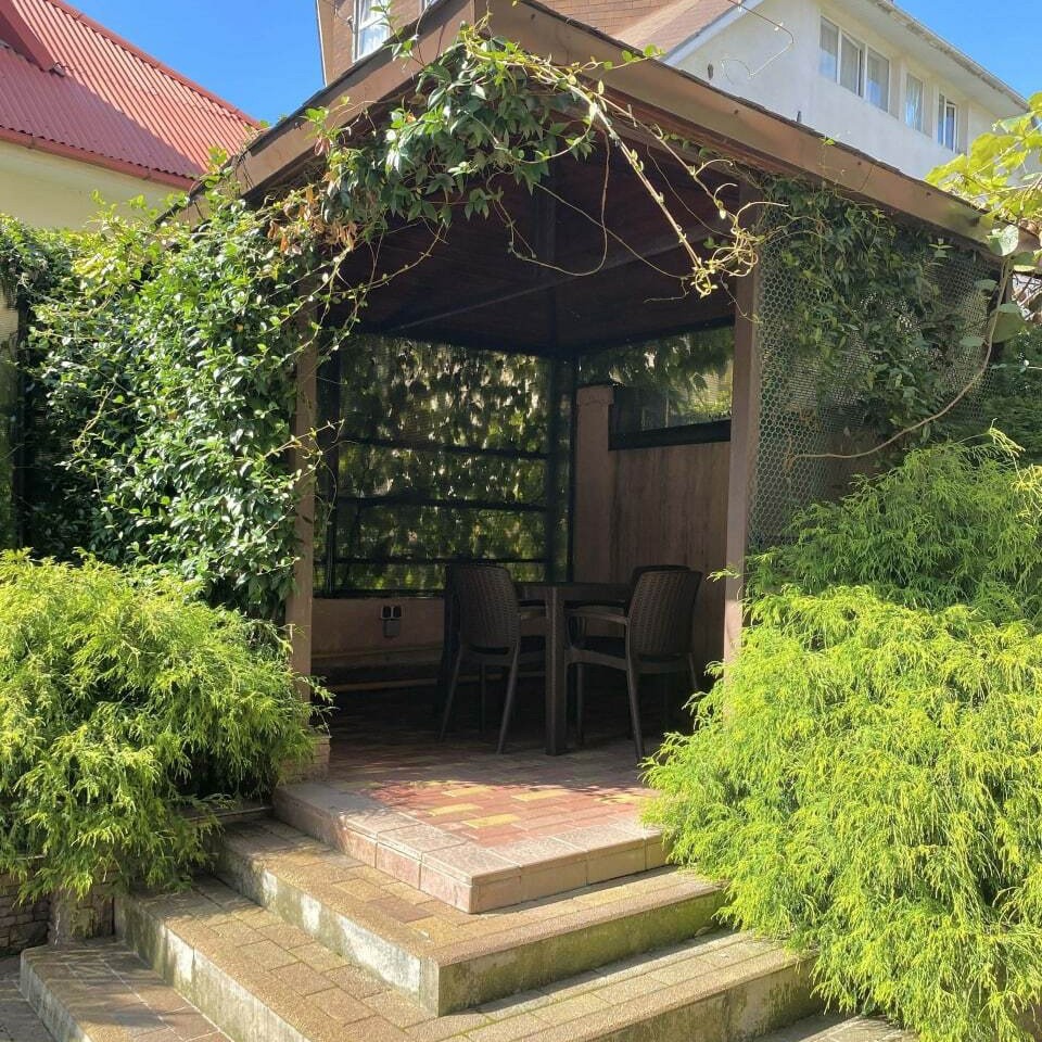 GOLDEN HOUSE (ЗОЛОТОЙ ДОМ)