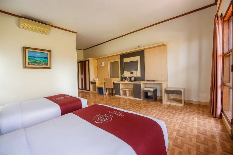 PURI SARON HOTEL MADANGAN