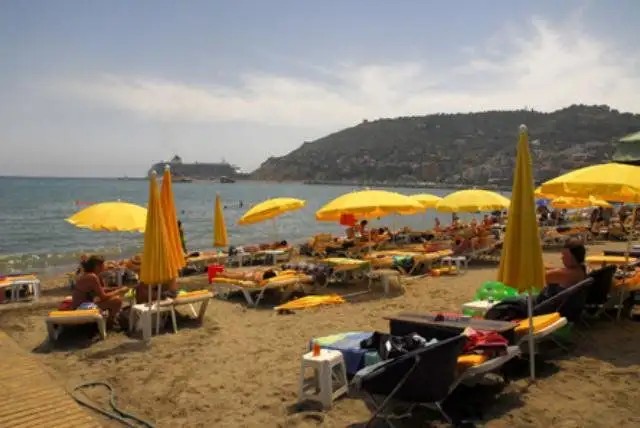 ALANYA DREAMS APART
