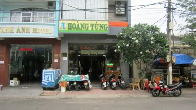 HOANG TUNG