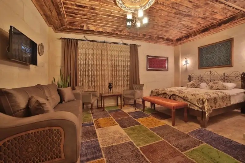 CARAVANSERAI INN HOTEL
