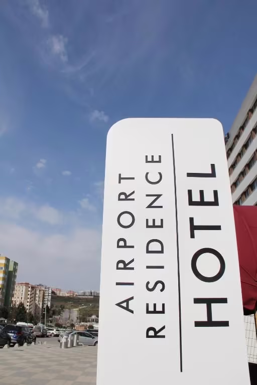 AIRPORT RESIDENCE
