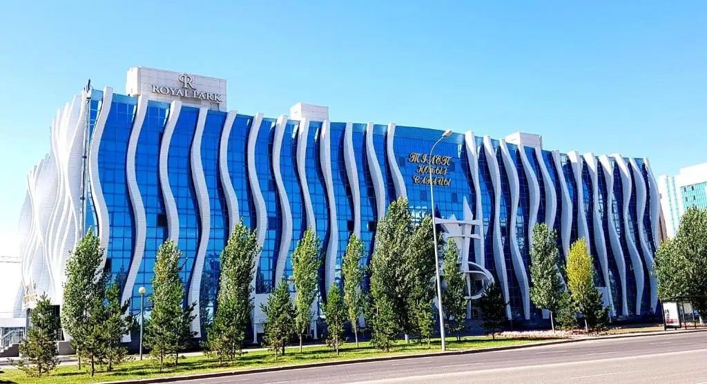 REIKARTZ PARK NUR-SULTAN (EX. ROYAL PARK HOTEL & SPA)