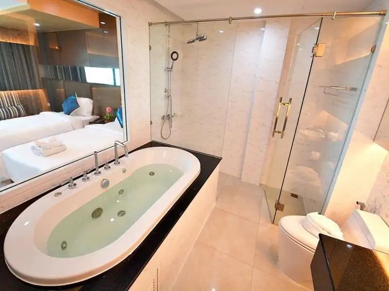 GOLDEN DRAGON BEACH RESORT