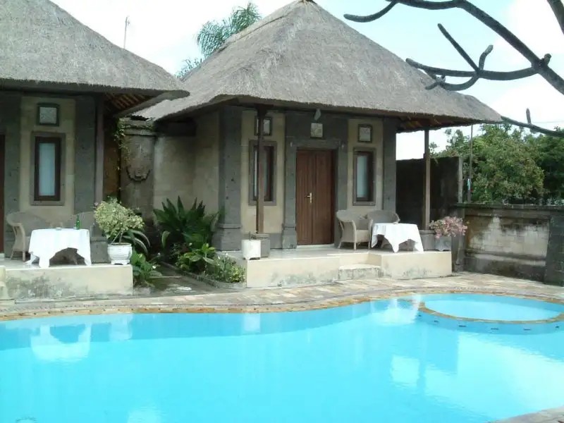 KAKIANG BUNGALOWS