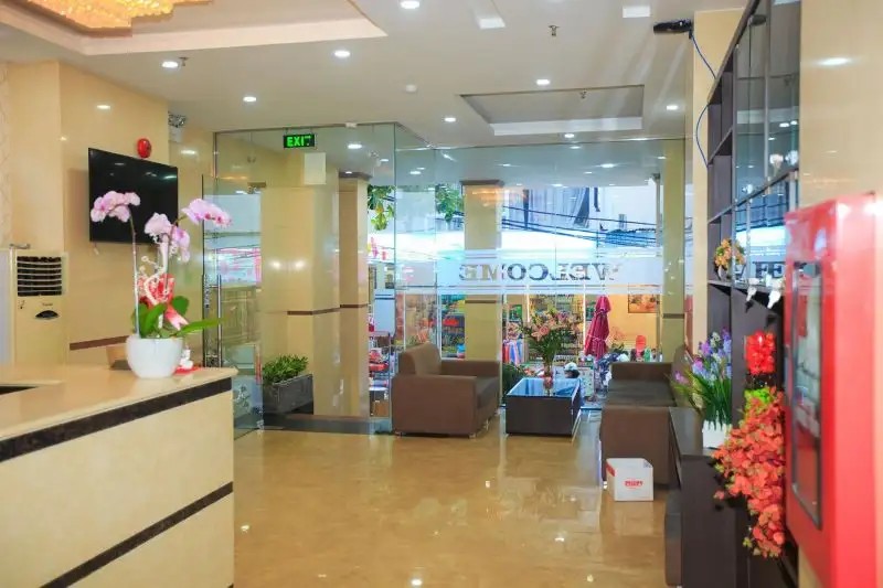 LUCKY STAR HOTEL
