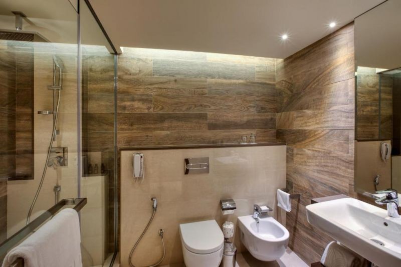 one bedroom suite ocean view with balcony