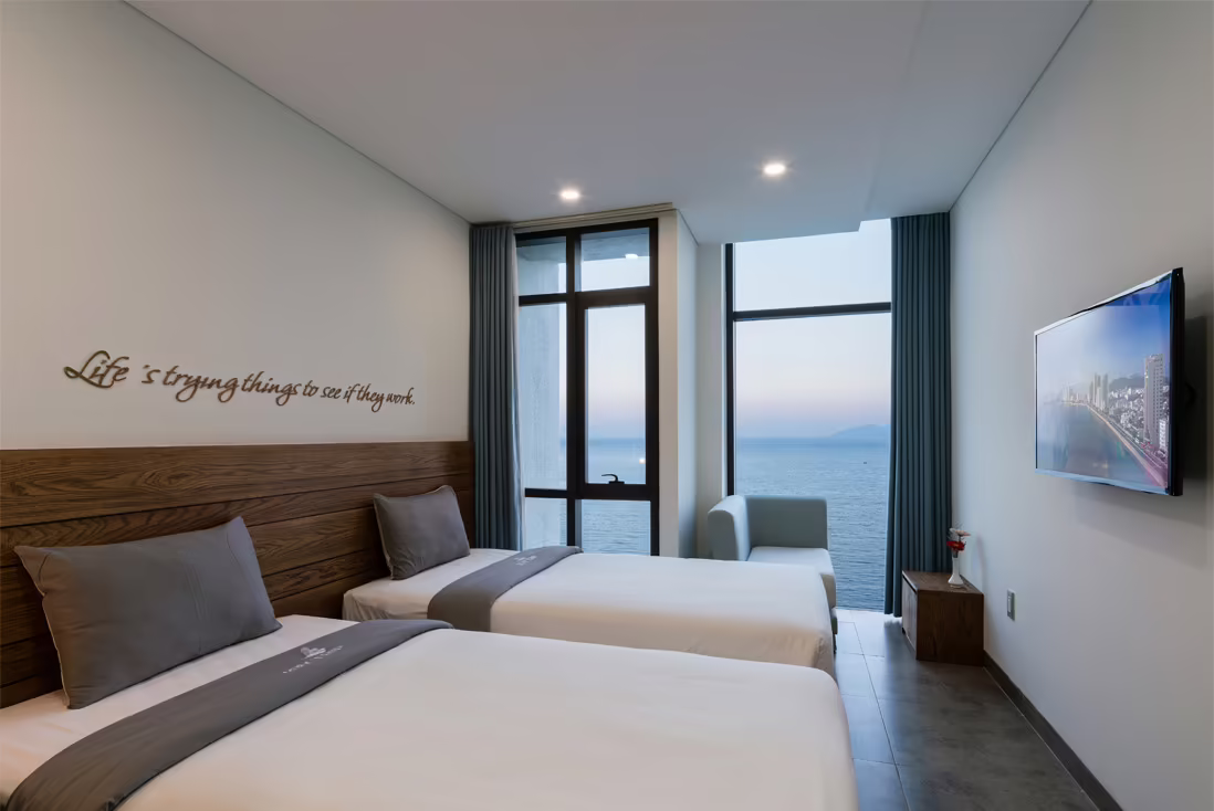 JOY TRIP HOTEL
