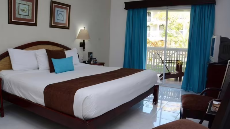 LIFESTYLE TROPICAL BEACH RESORT & SPA