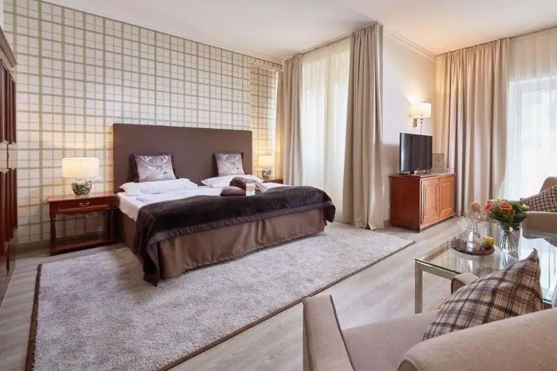 ALPENHAUS (EX. GRAND PARK)