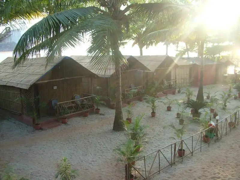 SUNSET RESORT