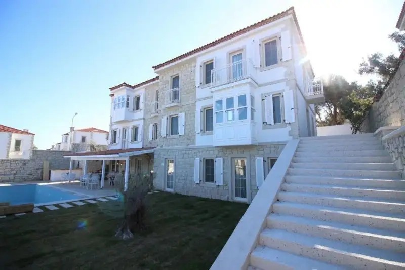 PEREMERE ALACATI HOTEL